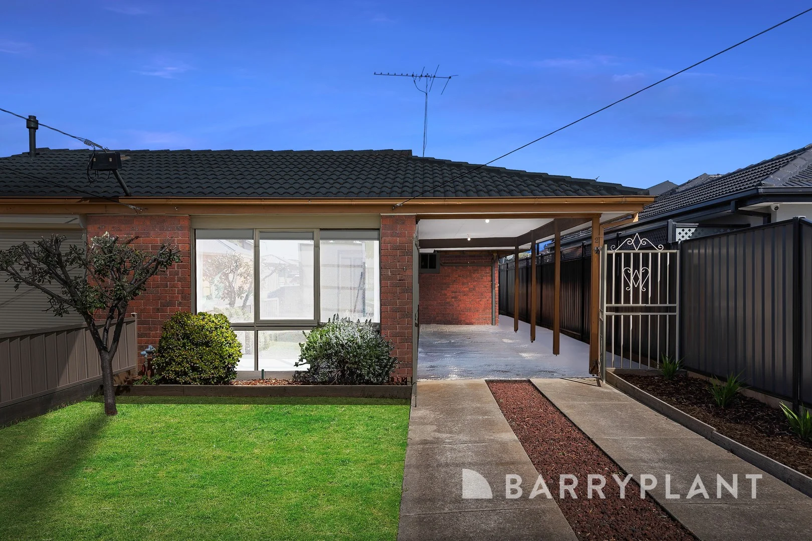 2/43 Biggs Street, St Albans VIC 3021
