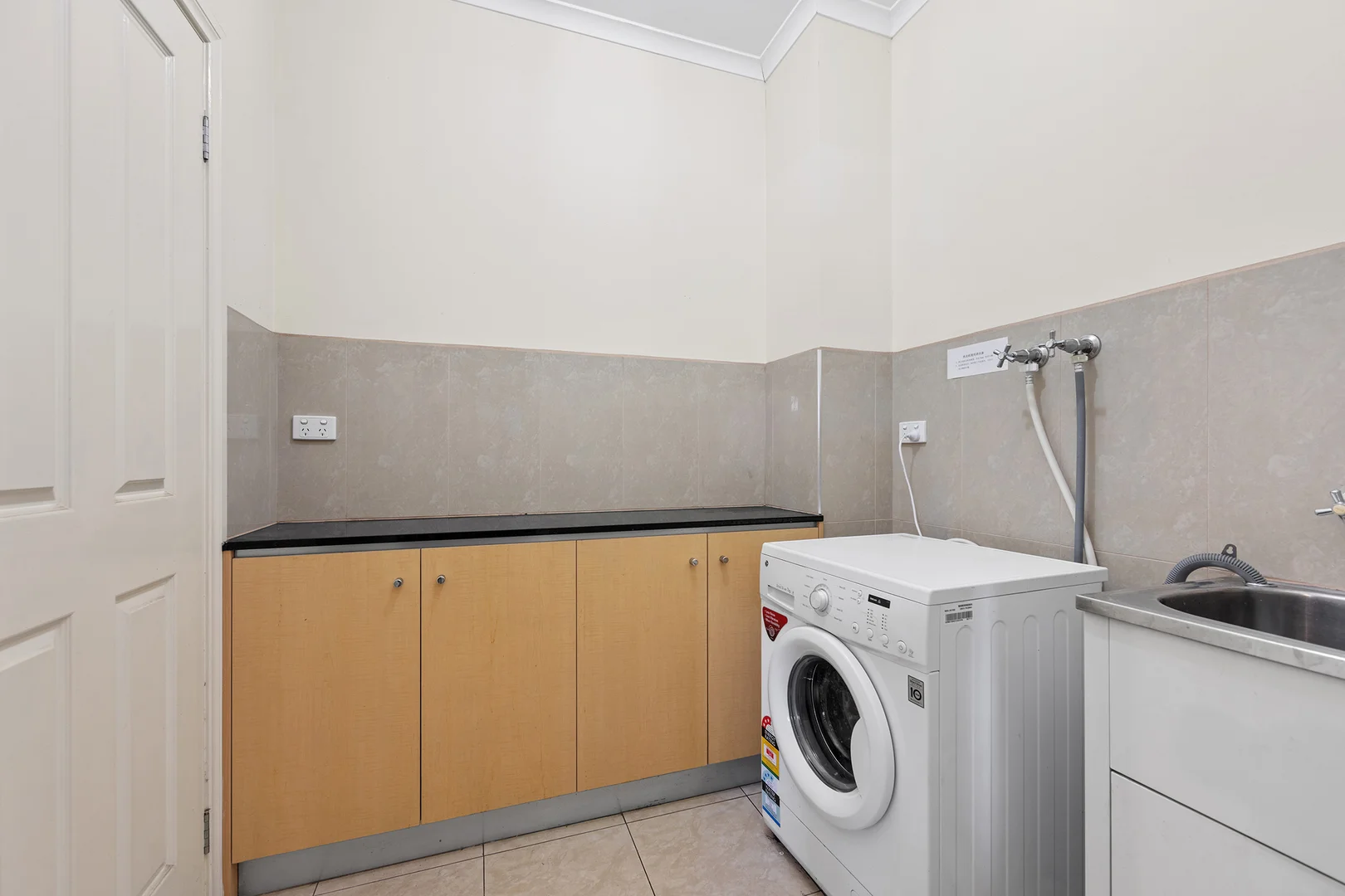 Additional image 6 of 7 Arena Close, Flemington VIC 3031