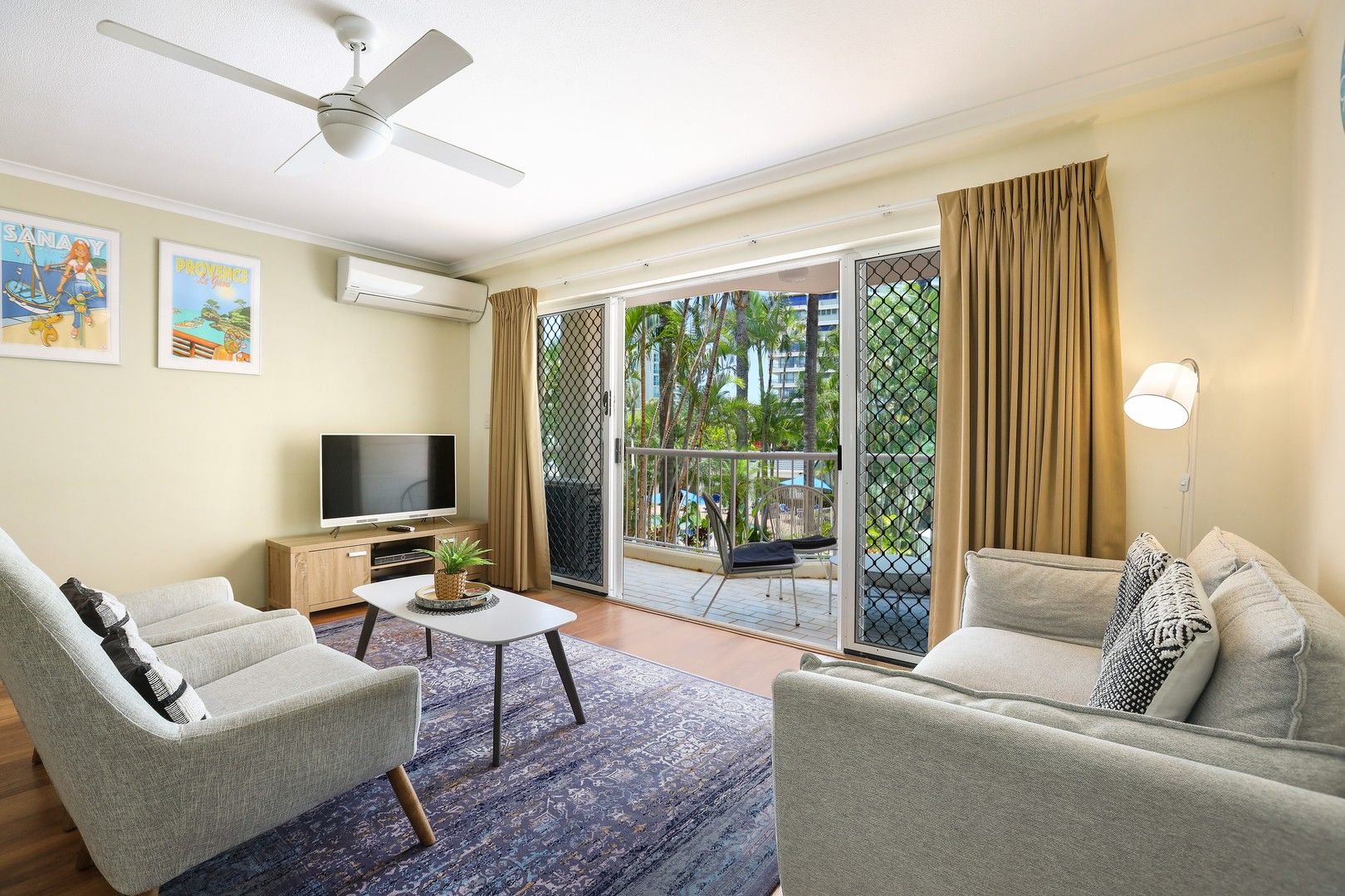 22/1 Cronin Avenue, Main Beach QLD 4217, Image 2