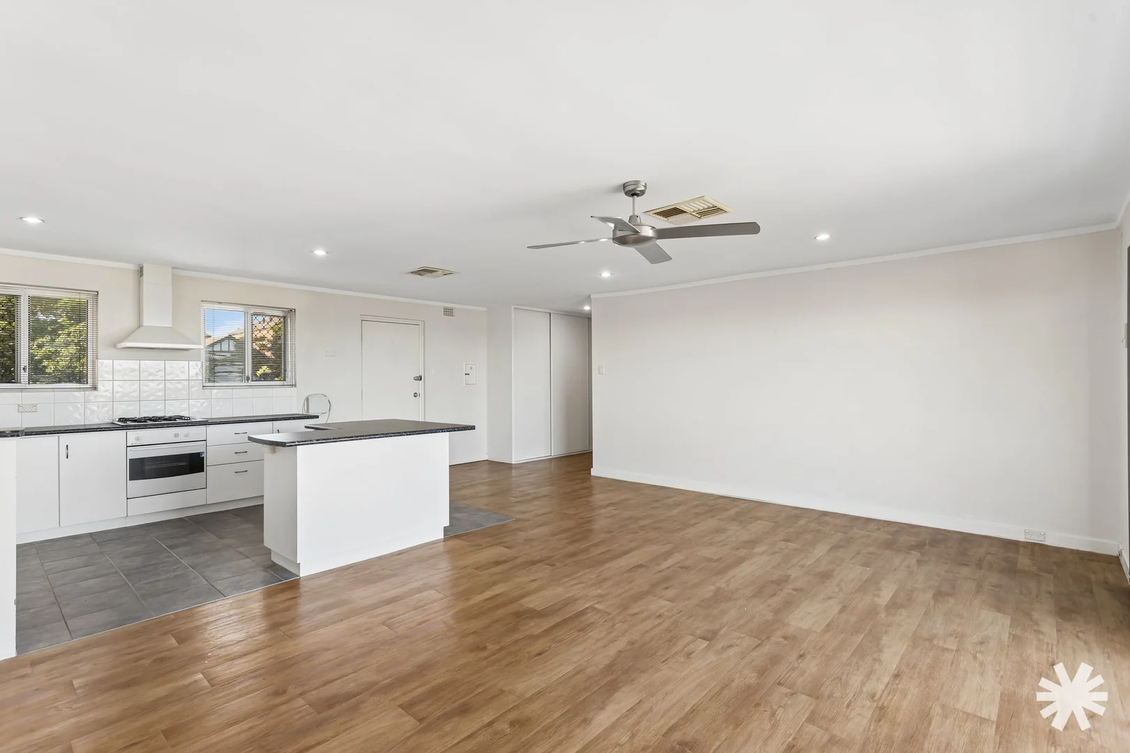 Additional image 3 of 15/11 King George Street, Victoria Park WA 6100