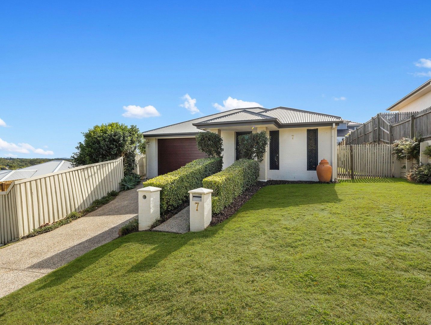4 bedrooms House in 7 Sanctuary Close SPRINGFIELD LAKES QLD, 4300