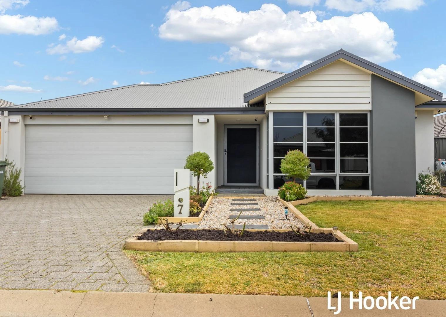 7 Athens Road, Wellard WA 6170