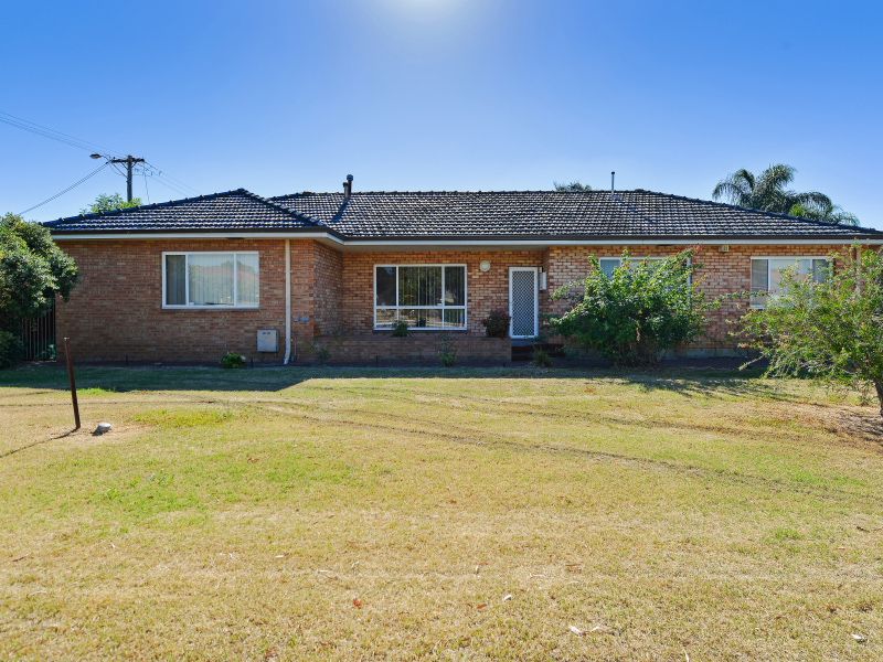 4 bedrooms House in 353 Alexander Road BELMONT WA, 6104