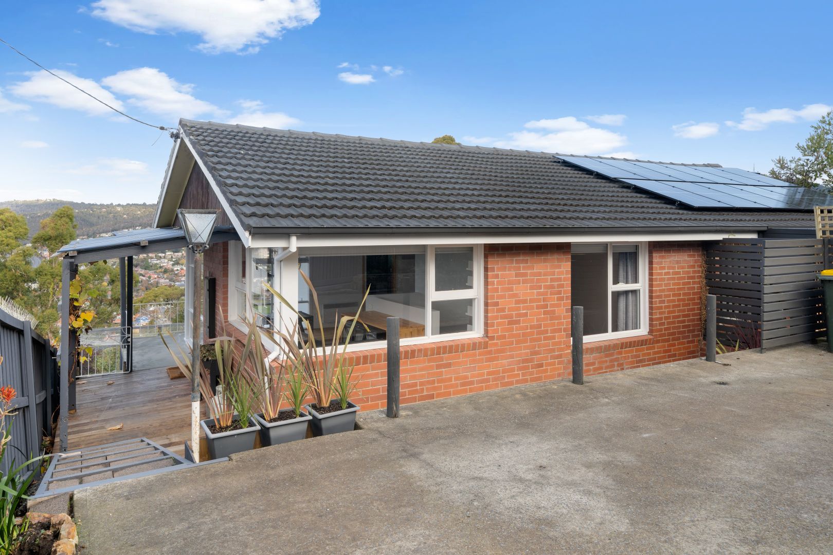 1/132 Forest Road, West Hobart Property History & Address Research