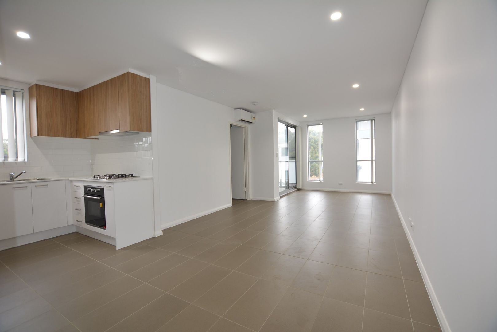 25/14-16 Peggy St, Mays Hill NSW 2145, Image 2