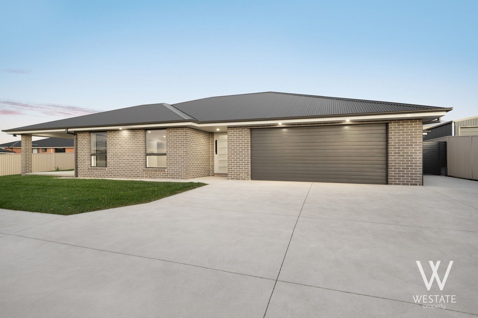 4 bedrooms House in 20 Darvall Drive KELSO NSW, 2795
