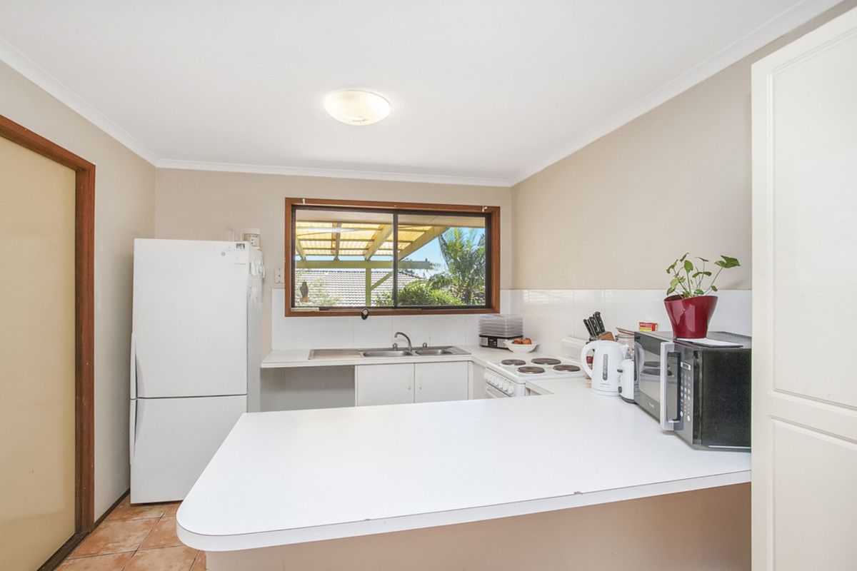 2/22 Gumbeel Court, Highland Park QLD 4211, Image 2