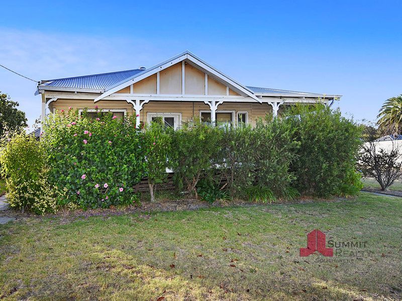 19 Bucktin Street, Collie WA 6225, Image 1