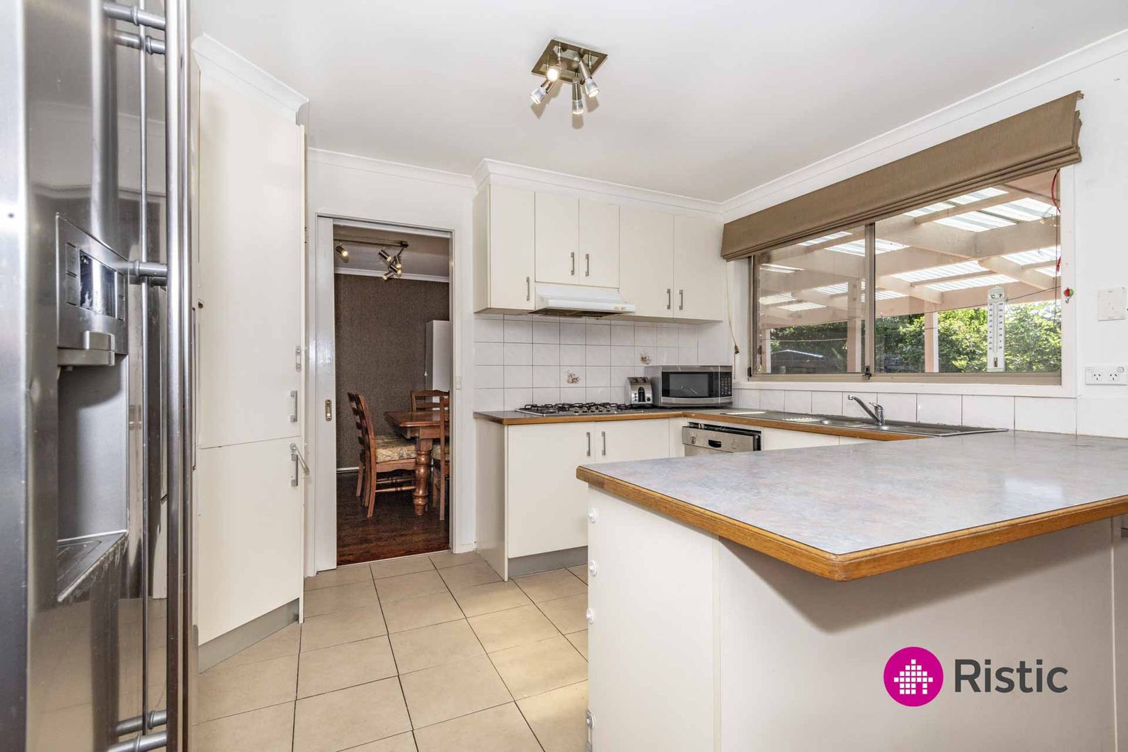 4 Tova Court, Epping VIC 3076, Image 2