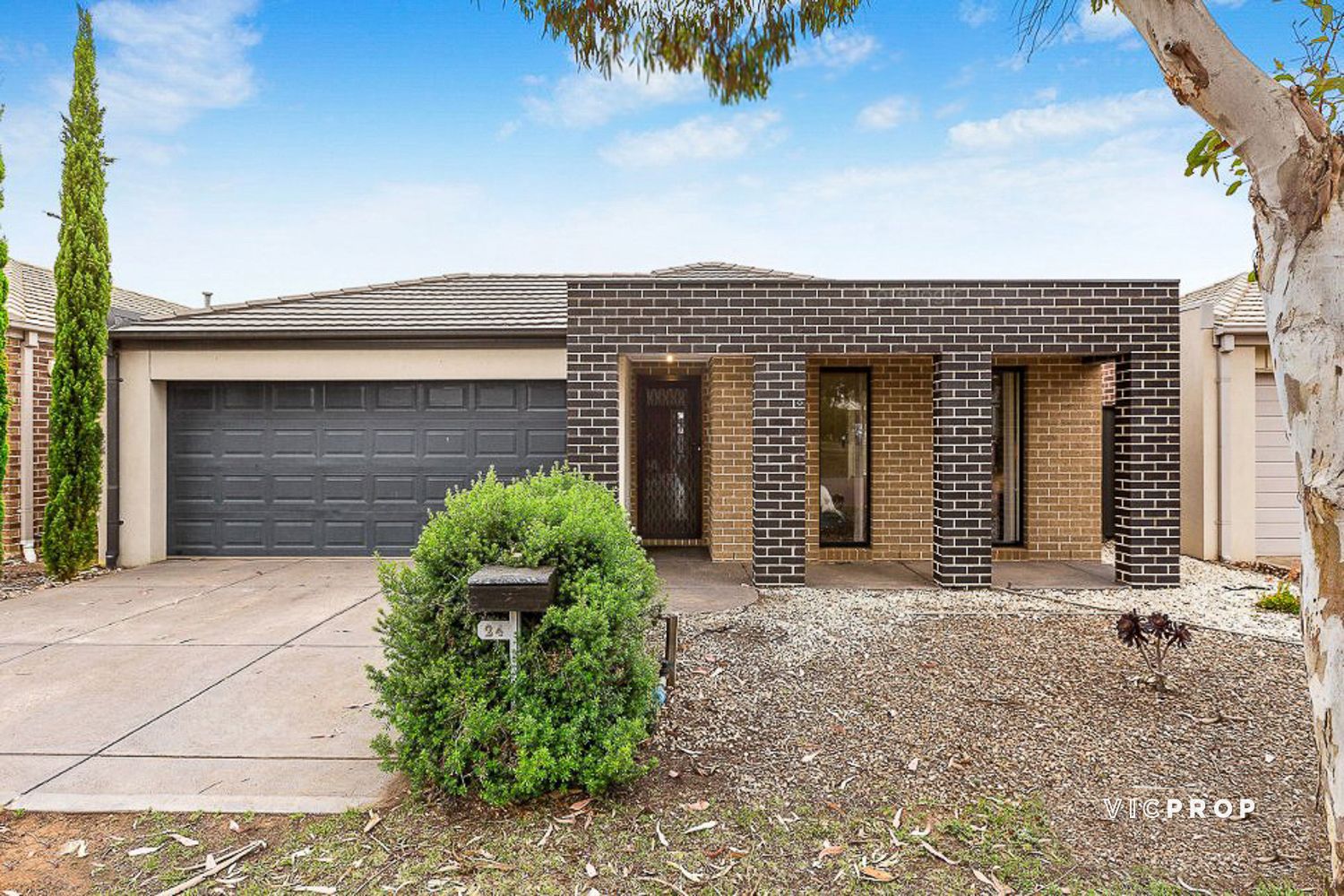 3 bedrooms House in 24 Tanner Mews POINT COOK VIC, 3030
