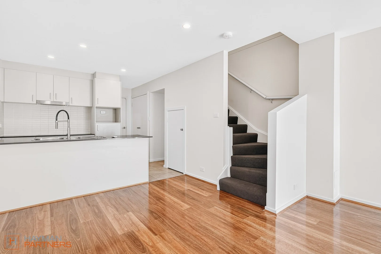 28/21 Bakewell Street, Coombs ACT 2611