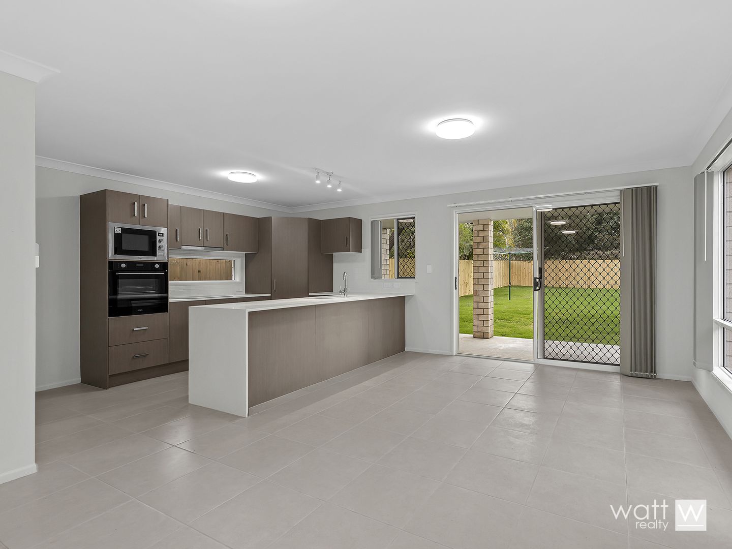 77 Harold Street, Stafford QLD 4053, Image 2