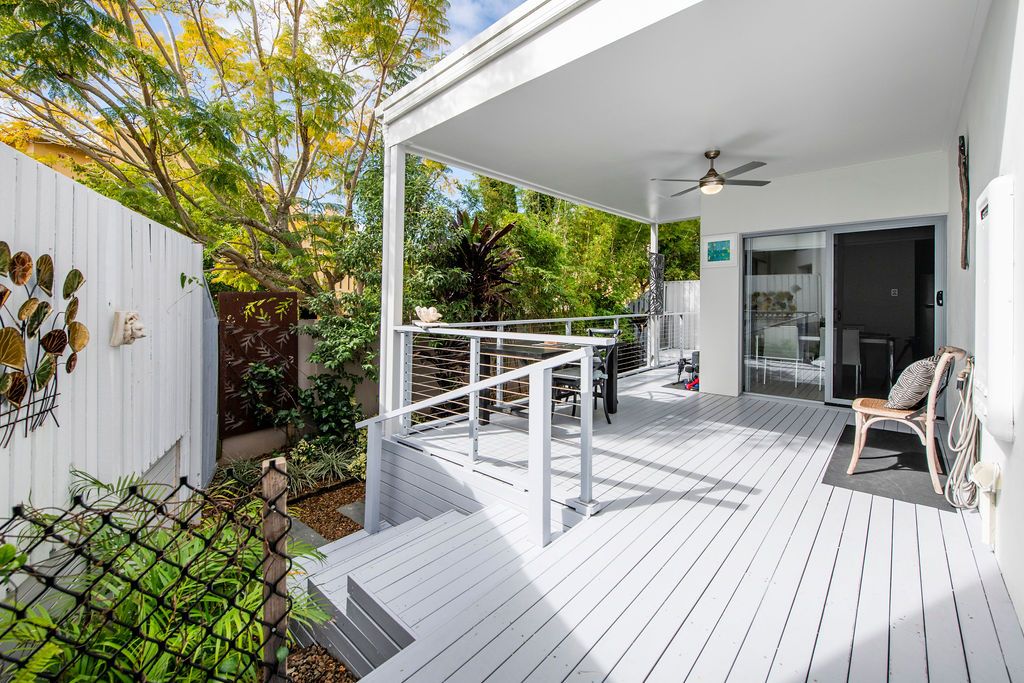 3 bedrooms House in 25 Azure Way HOPE ISLAND QLD, 4212