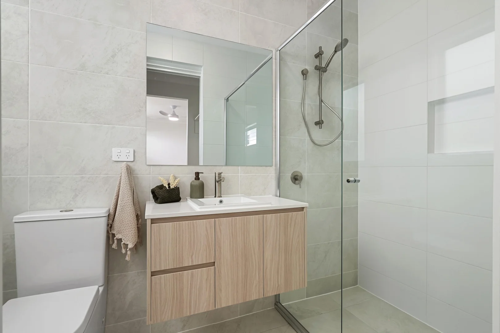 Additional image 6 of A/28 Downwind Street, Badagarang NSW 2540