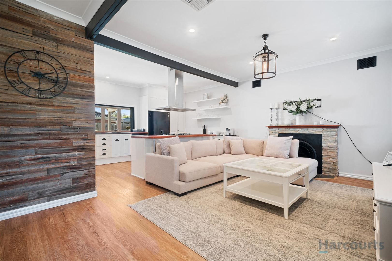 3 bedrooms House in 114 Liverpool Road KILSYTH VIC, 3137