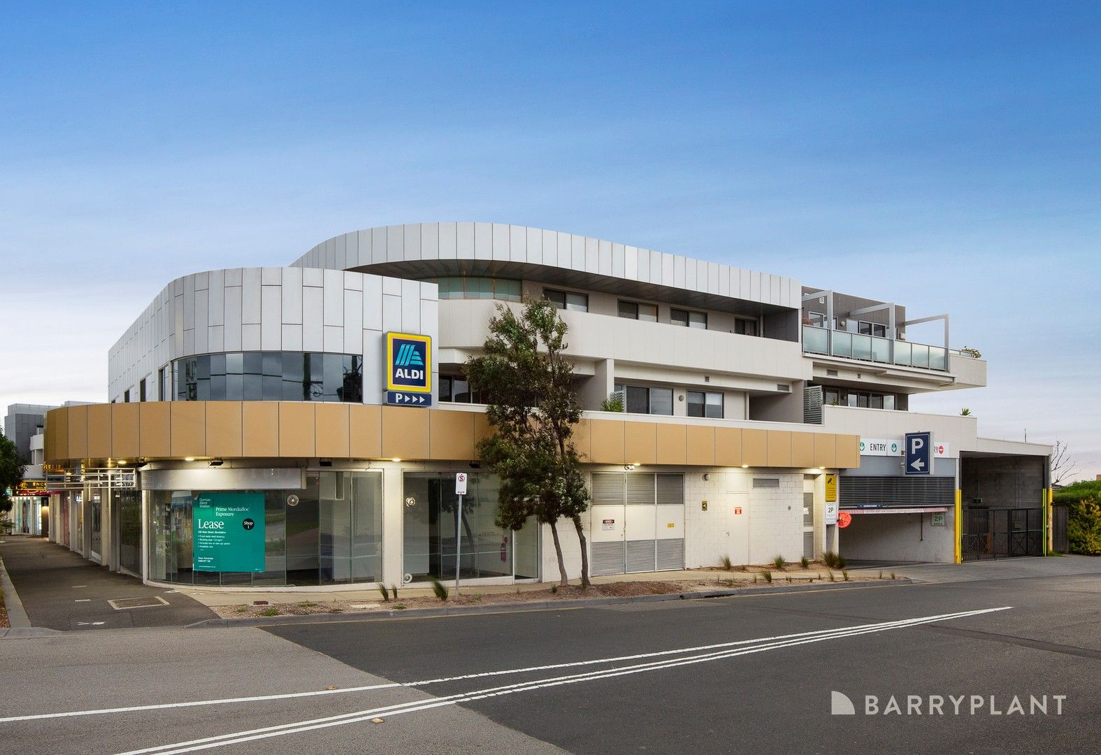 2 bedrooms Apartment / Unit / Flat in 17/538 Main Street MORDIALLOC VIC, 3195