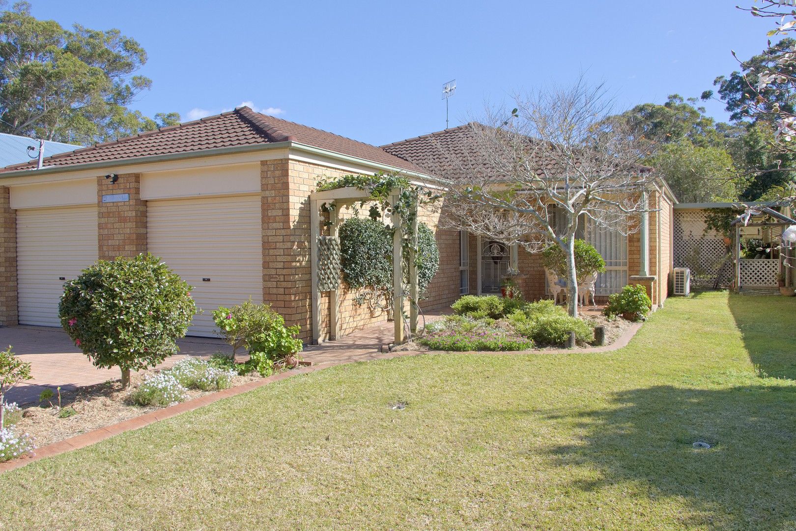 25 Kurrawong Ave, Hawks Nest NSW 2324, Image 0