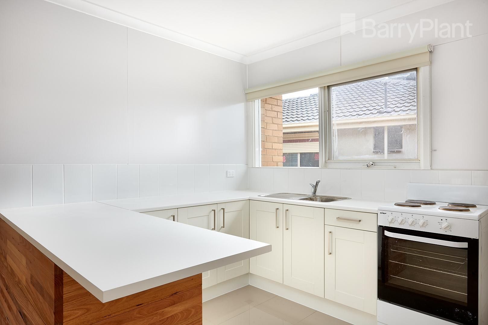 2/13 Furnew Street, Springvale VIC 3171, Image 2