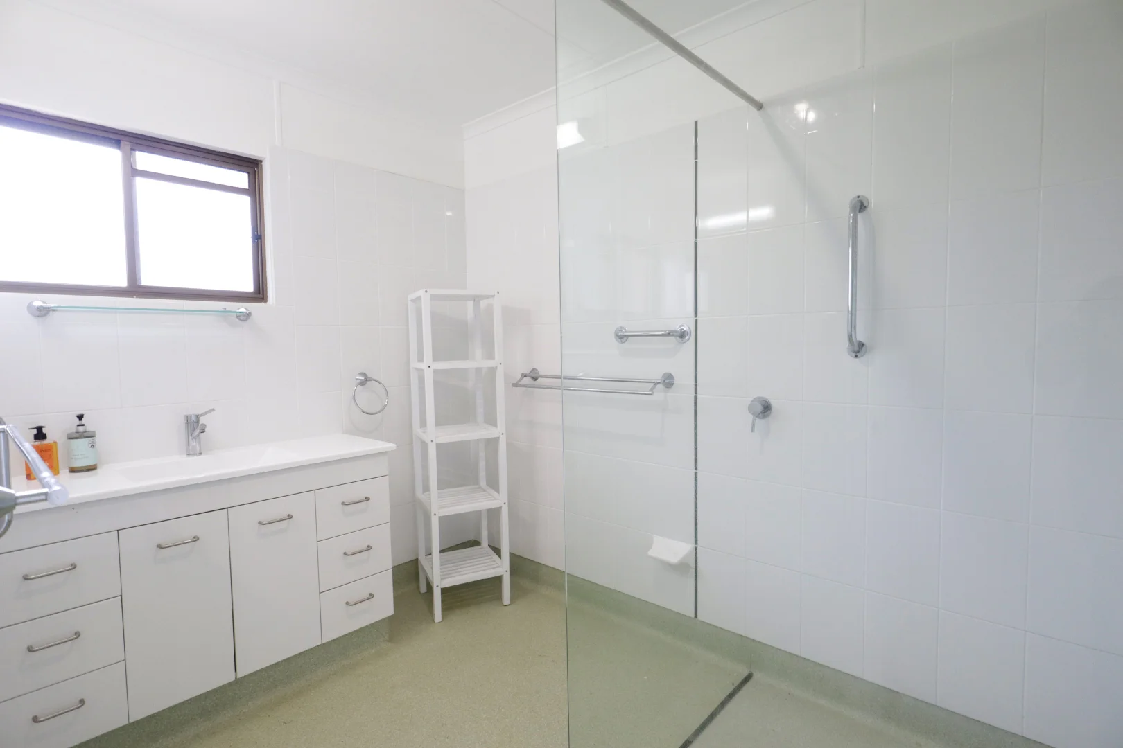 Additional image 8 of 54 Petre Street, Tenterfield NSW 2372