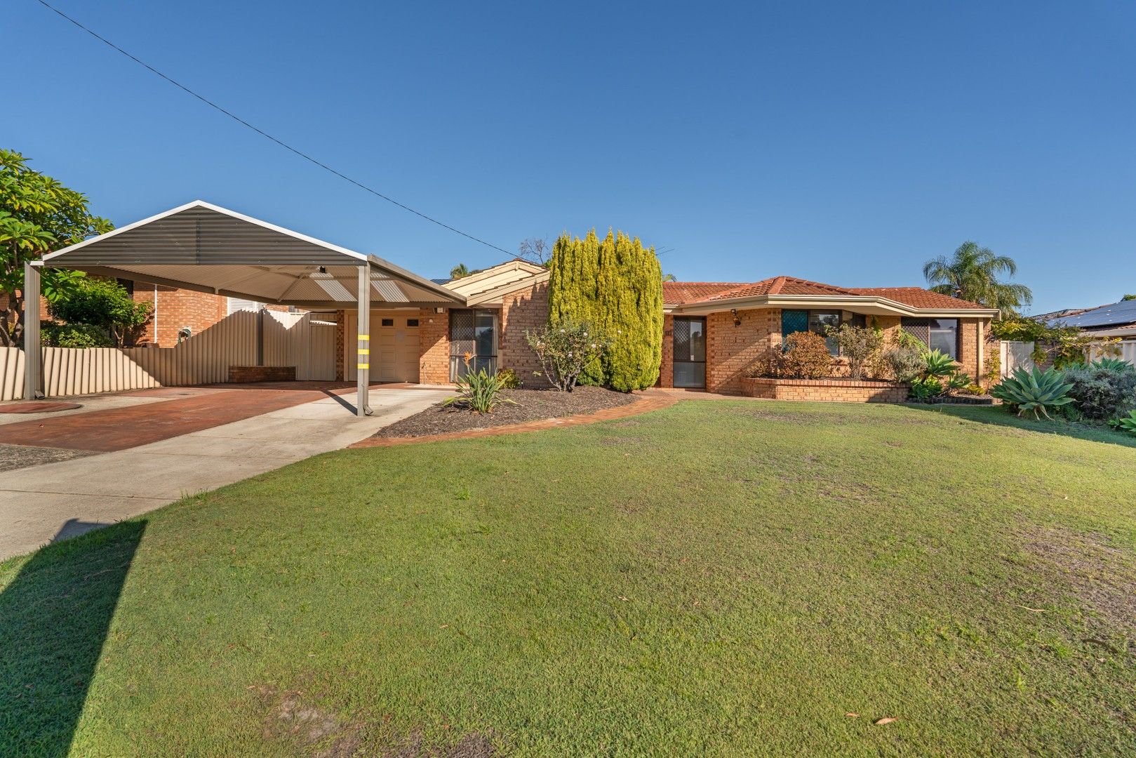 3 bedrooms House in 50 Hawford Way WILLETTON WA, 6155