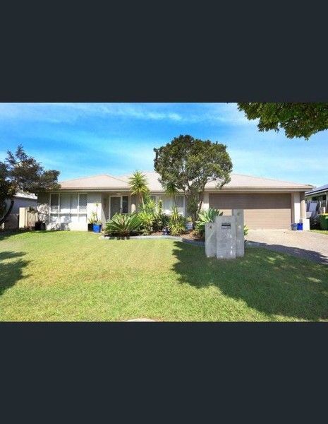 4 bedrooms House in 4 Nimbus Court COOMERA QLD, 4209