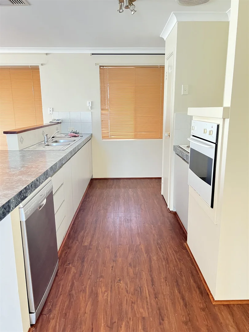 Additional image 7 of 6 Dunlowe Loop, Warnbro WA 6169