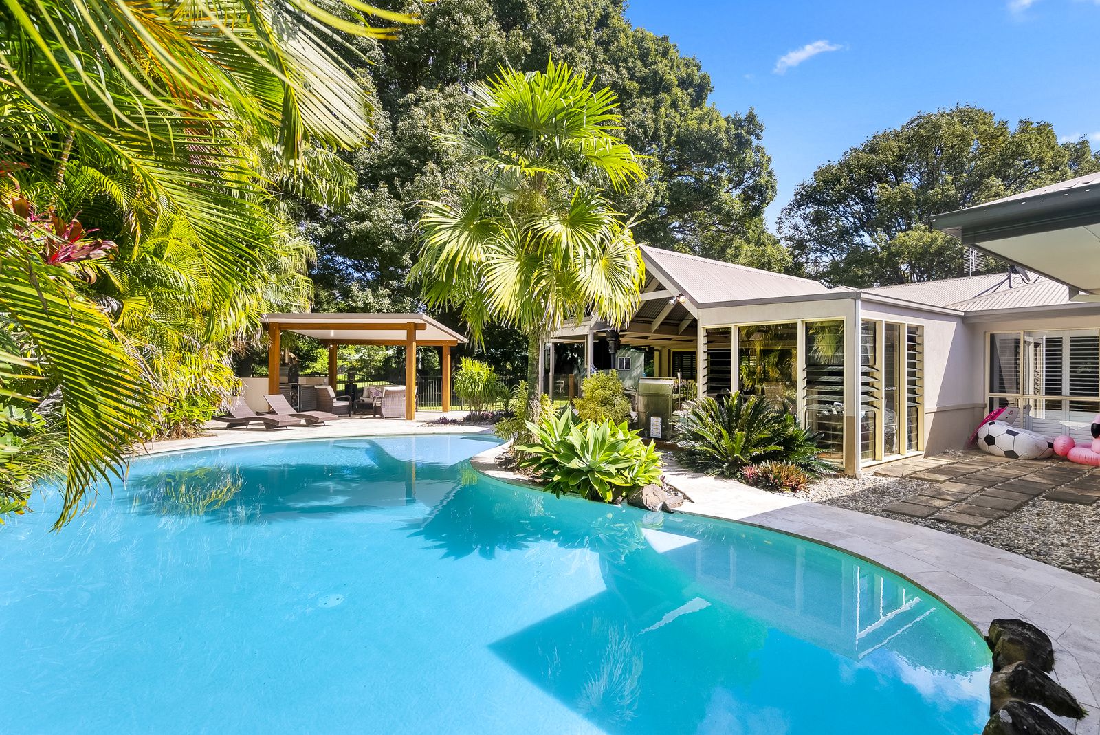 537 Currumbin Creek Road, Currumbin Valley QLD 4223 Domain