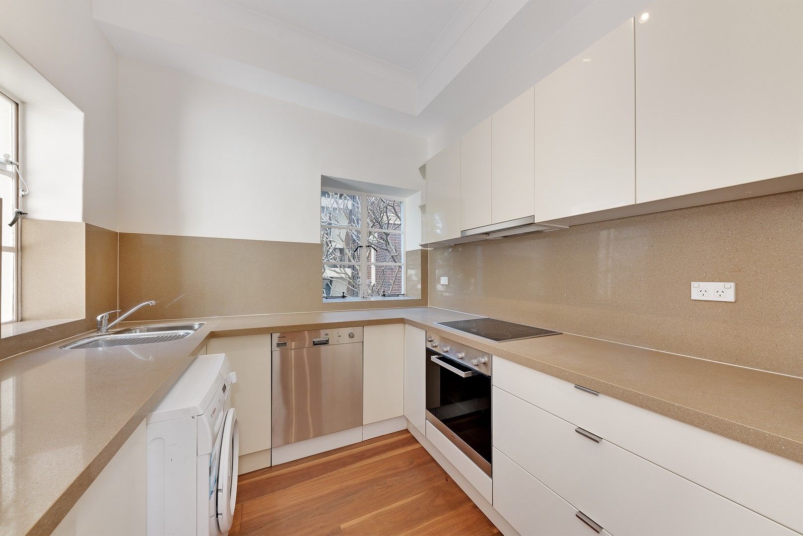1 bedrooms Apartment / Unit / Flat in 6/4 Holbrook Avenue KIRRIBILLI NSW, 2061