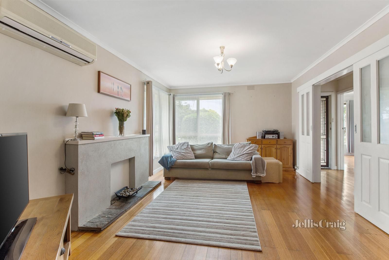 4 Alern Court, Nunawading VIC 3131, Image 2