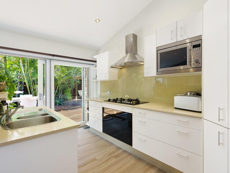 24 Samuel Street, Mona Vale NSW 2103, Image 2