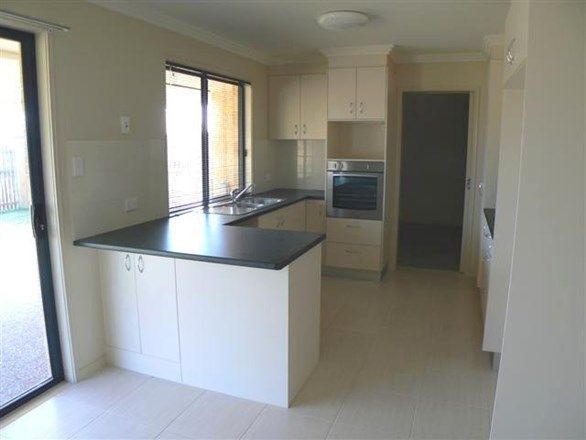 Unit 2/3 Chelsea Ct (L103), URRAWEEN QLD 4655, Image 2