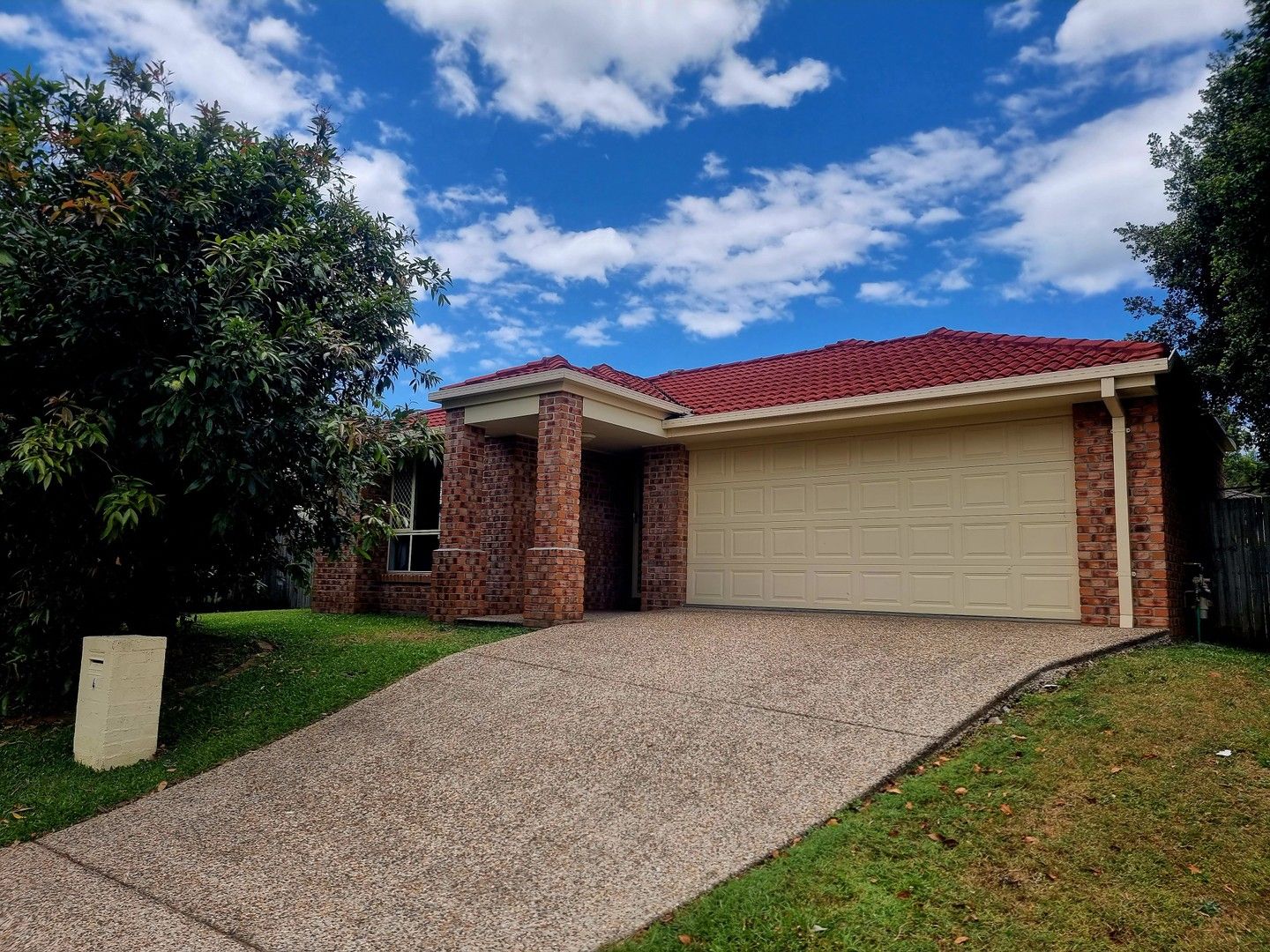 4 bedrooms House in 4 MOCHA WAY PIMPAMA QLD, 4209