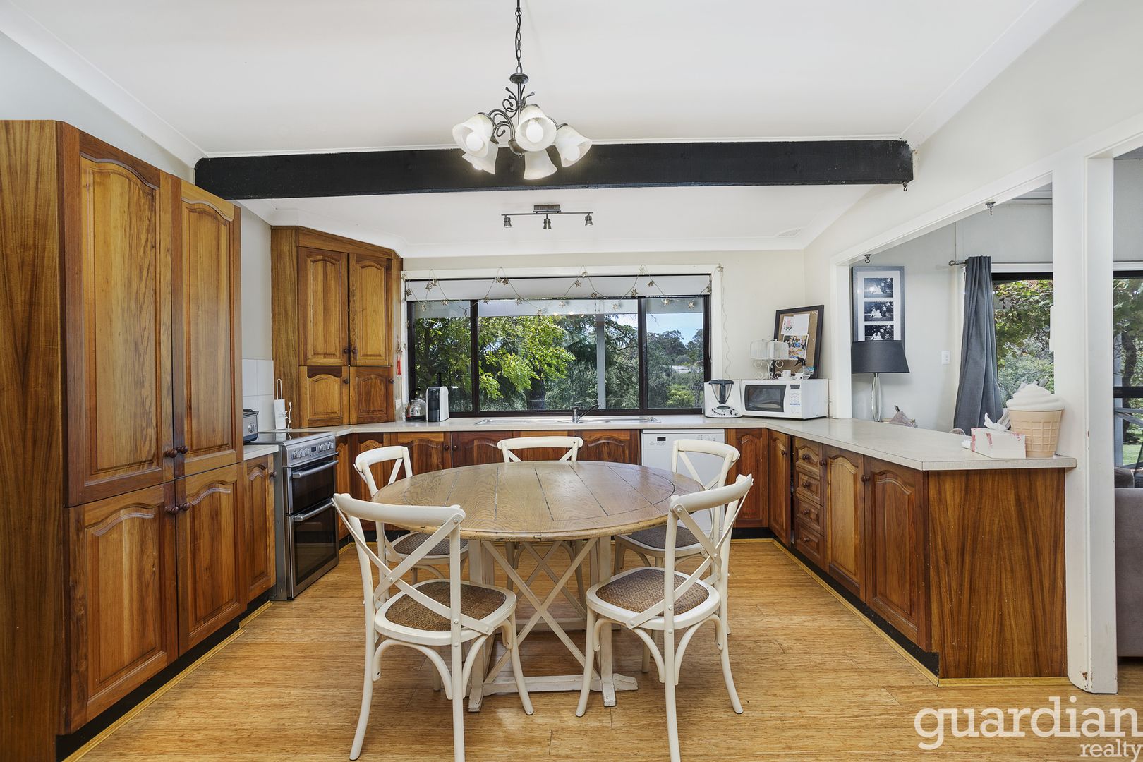 37 Cranstons Road, Middle Dural NSW 2158, Image 2