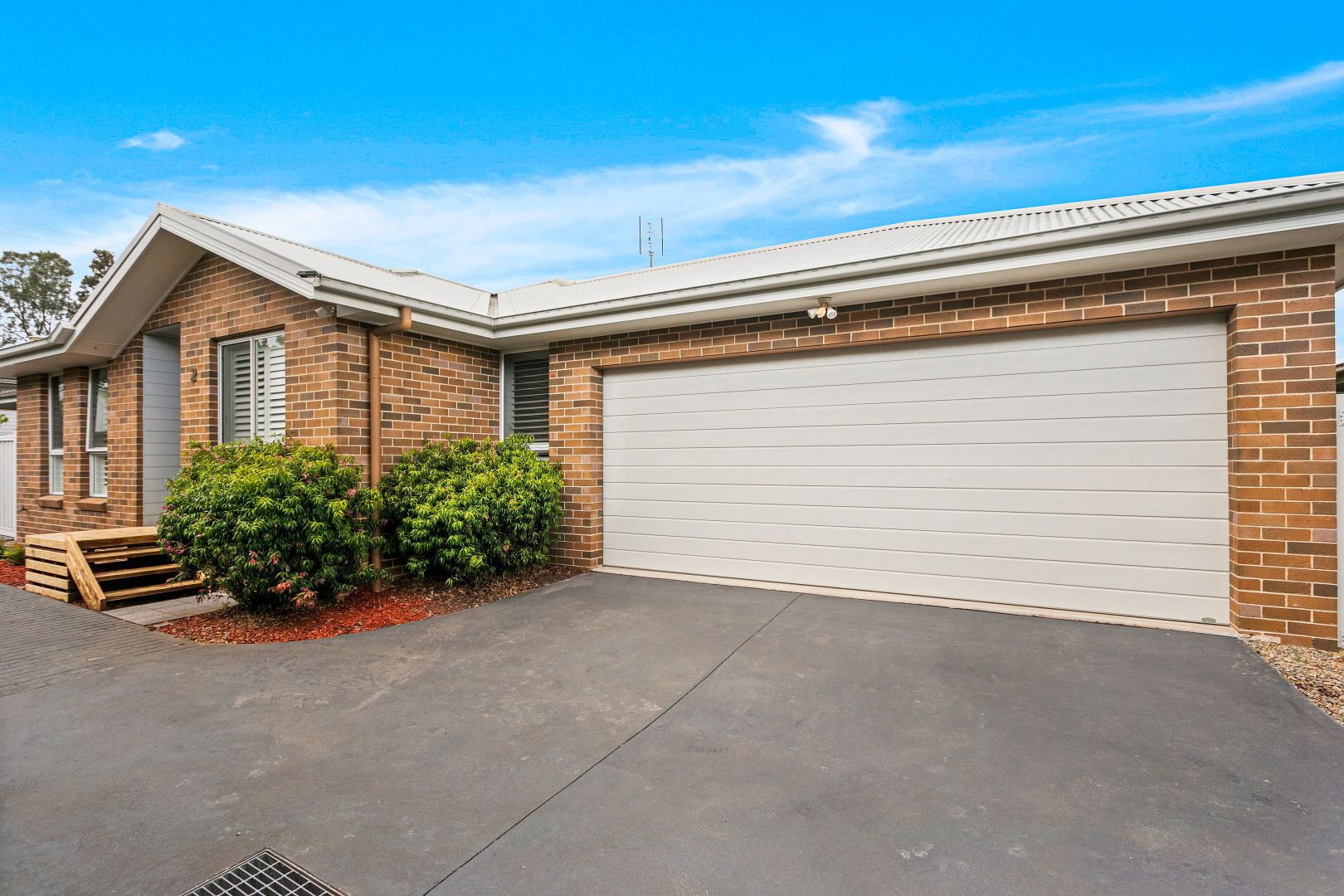 2/347 Princes Highway, Albion Park Rail NSW 2527, Image 1