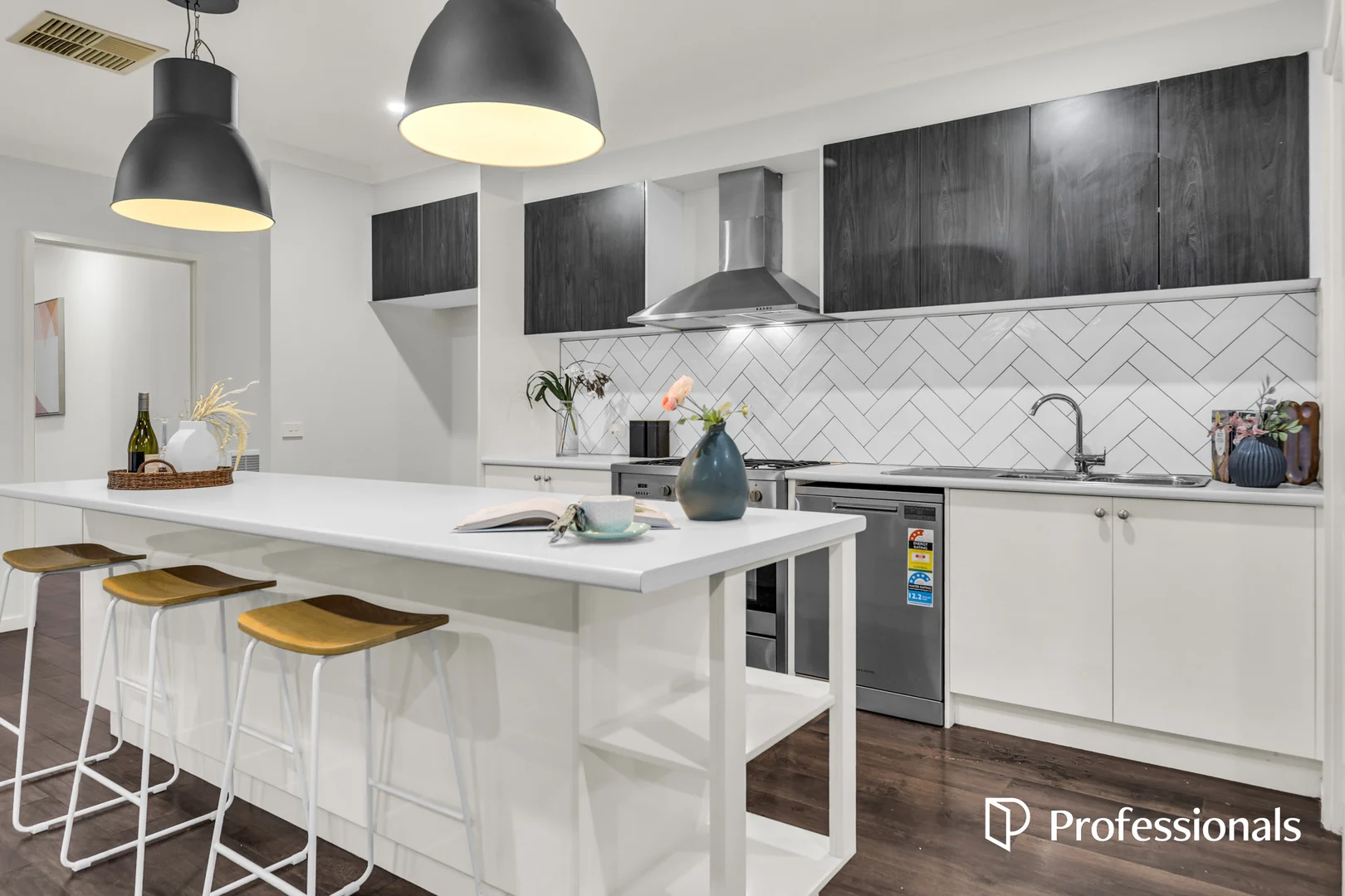 Additional image 12 of 8 Merlin Drive, Cranbourne North VIC 3977