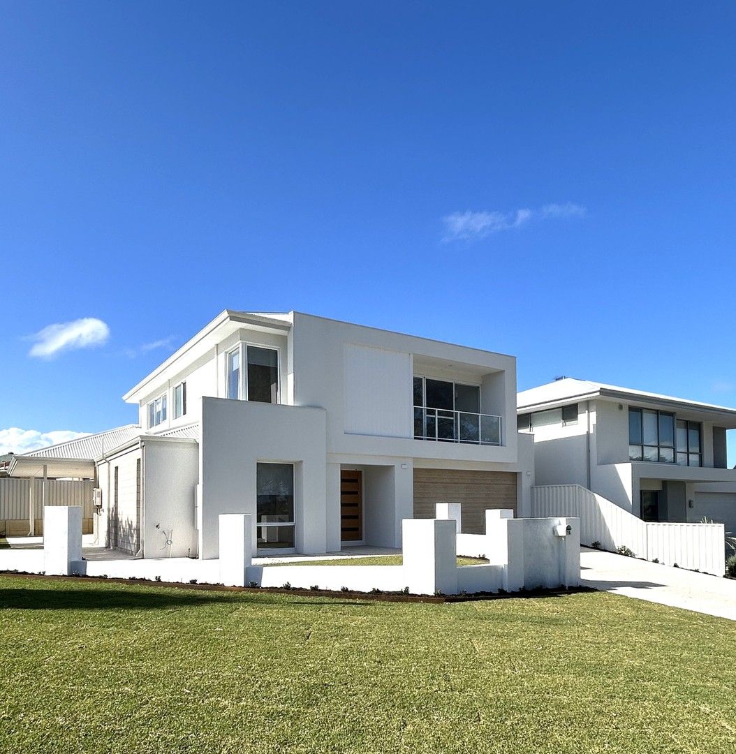 5 bedrooms House in 2A Kylie Street WEMBLEY DOWNS WA, 6019