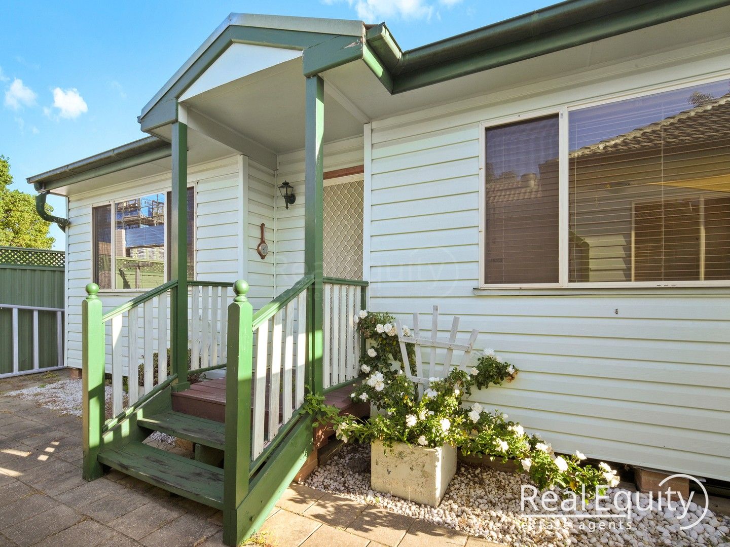 1 bedrooms Apartment / Unit / Flat in 19A Birdwood Ave WATTLE GROVE NSW, 2173