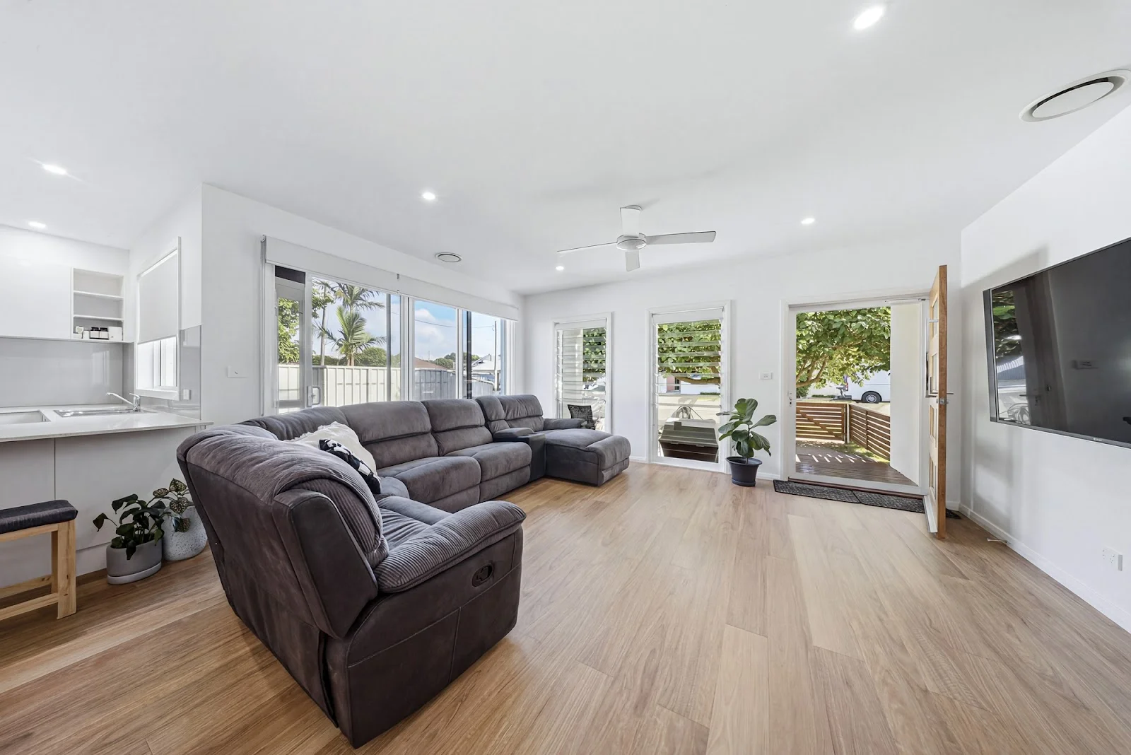 Additional image 9 of 6A Cardigan Street, Stockton NSW 2295