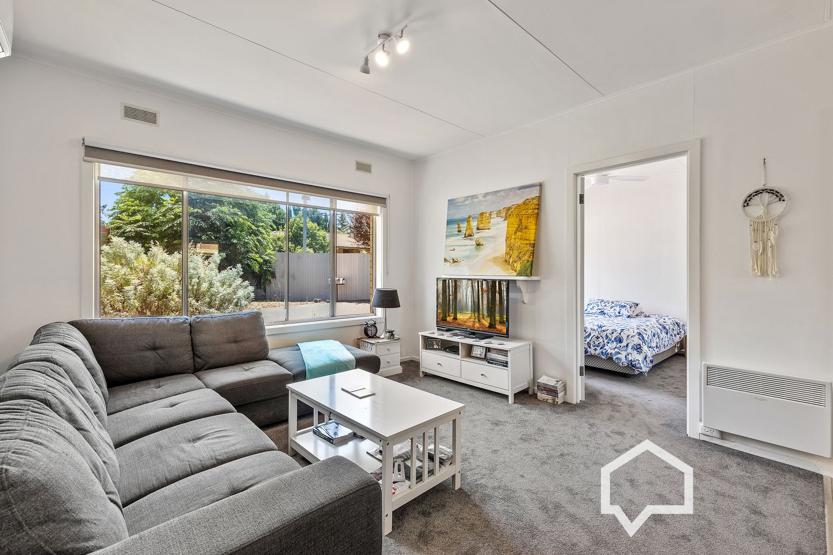 5/6 Minto Street, Quarry Hill VIC 3550, Image 2