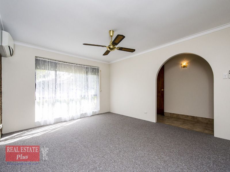 4 Banner Place, Swan View WA 6056, Image 2
