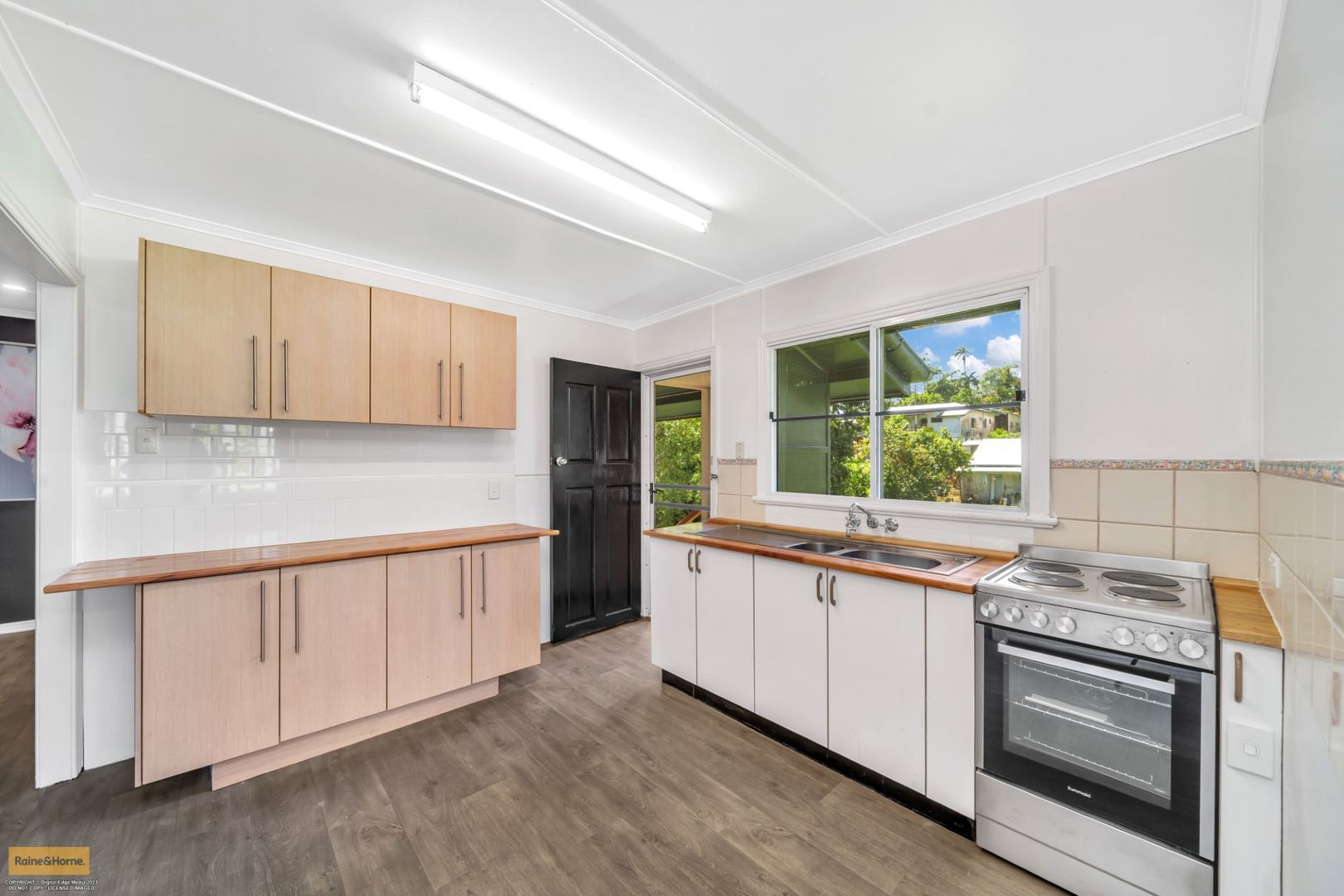 1 Fitzgerald Street, East Innisfail QLD 4860 House For Rent 360