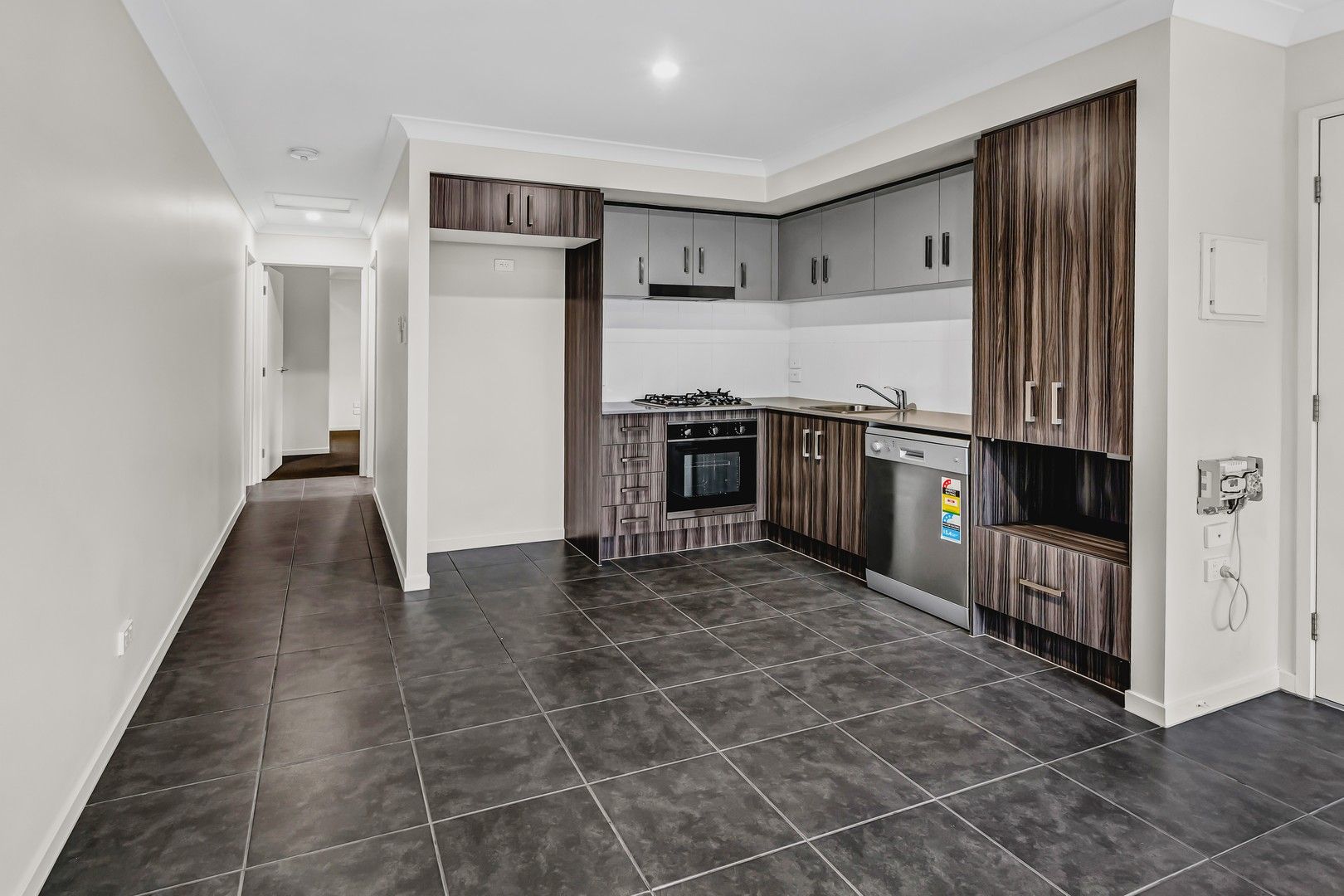 2 bedrooms House in 2/44 Almandin Street LOGAN RESERVE QLD, 4133