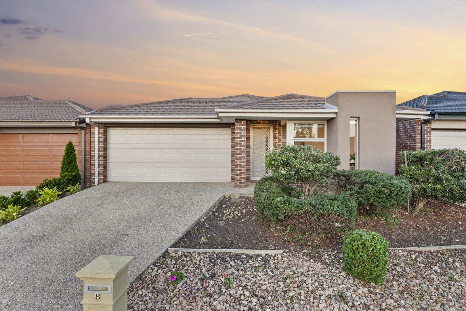 4 bedrooms House in 8 Pecora Way WYNDHAM VALE VIC, 3024