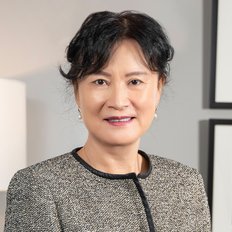 Lucy Xu, Sales representative