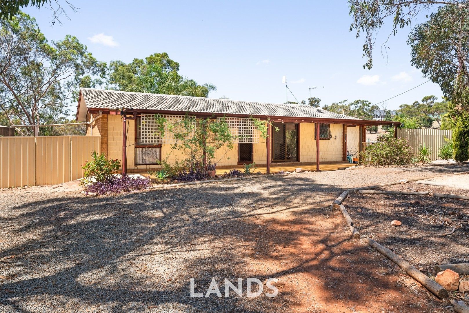 4 bedrooms House in 11 Kentish Road BIBARINGA SA, 5118