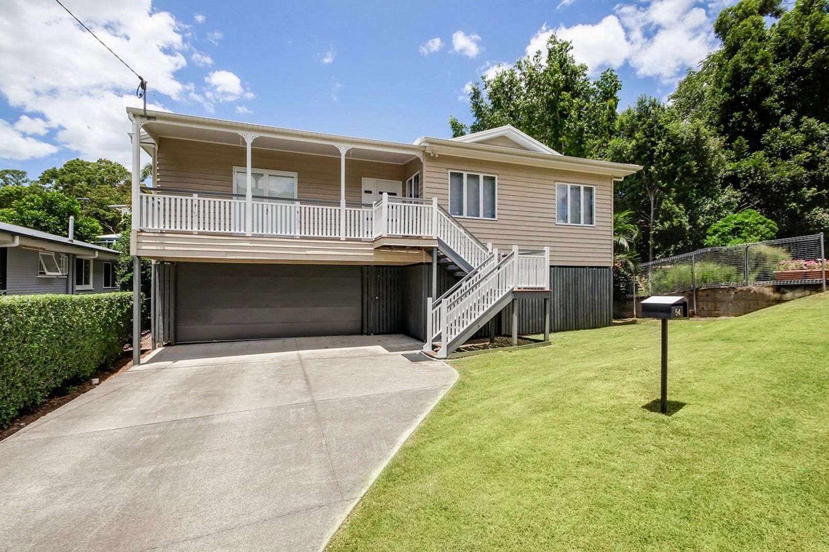4 bedrooms House in 54 Boambillee Street MOUNT GRAVATT EAST QLD, 4122