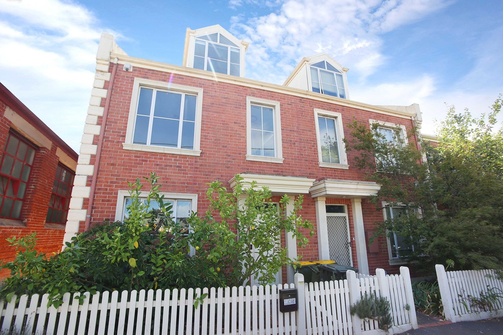 4 bedrooms Townhouse in 185 Roseneath Street CLIFTON HILL VIC, 3068