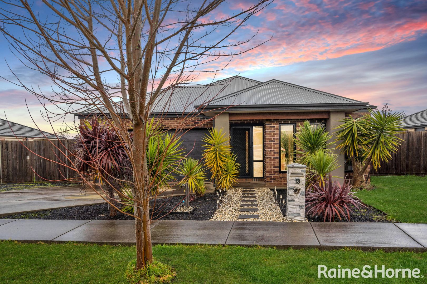 13 Greenfields Boulevard, Romsey VIC 3434, Image 1