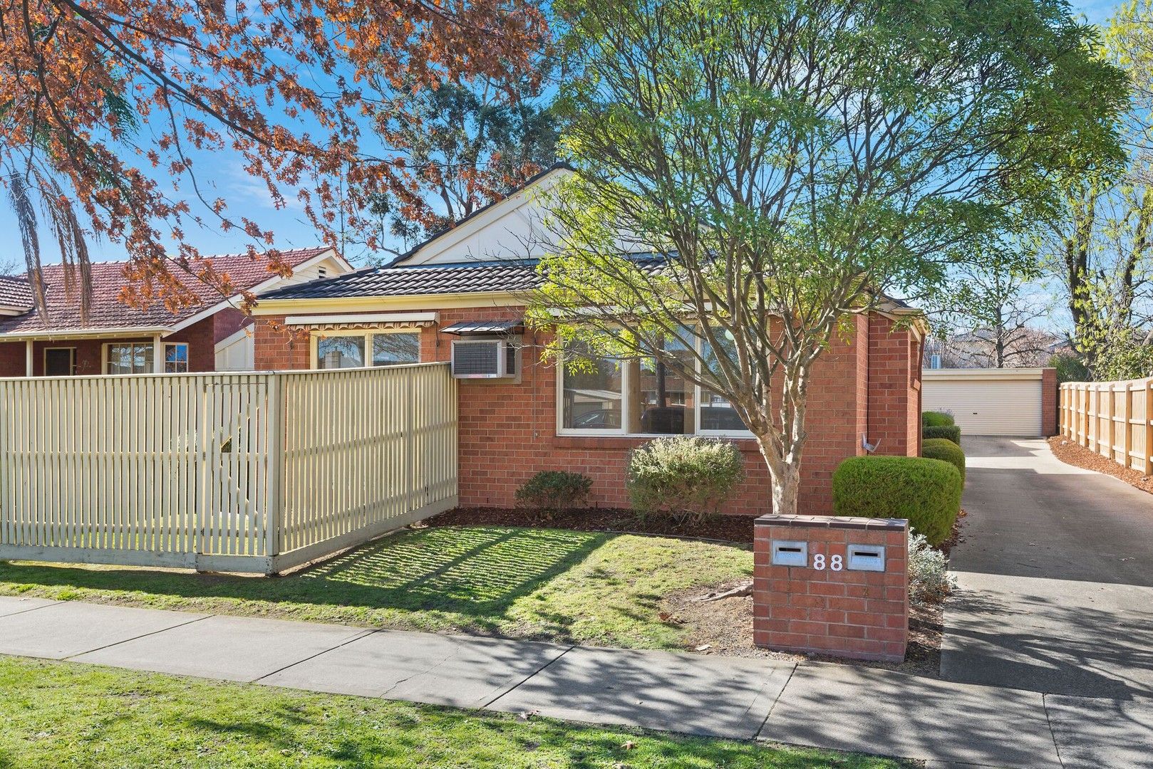 3 bedrooms Apartment / Unit / Flat in 1/88 Nelson Road BOX HILL NORTH VIC, 3129