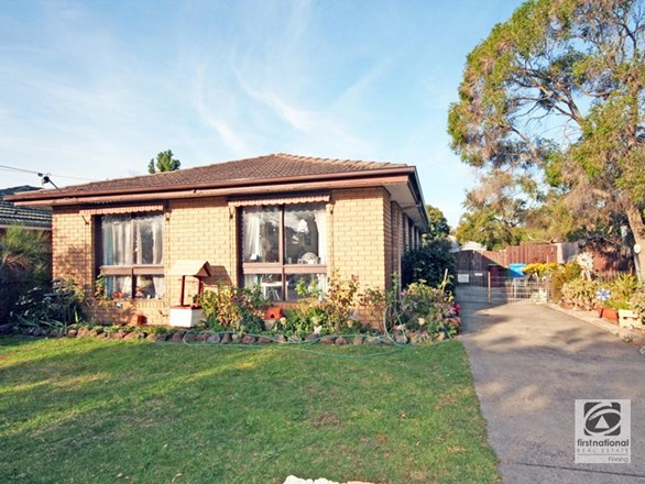 2 Fairbairn Road, Cranbourne VIC 3977